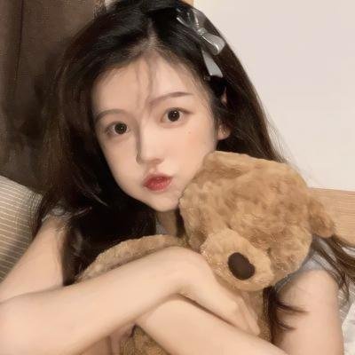关于莉莉周的一切